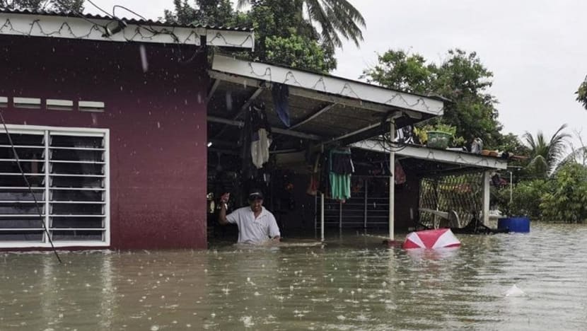 25 mangsa dipindahkan susuli banjir kilat di Batu Pahat