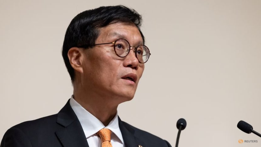 Bank of Korea minutes show board divided over inflation-growth priorities Bank of Korea minutes show board divided over inflation-growth priorities