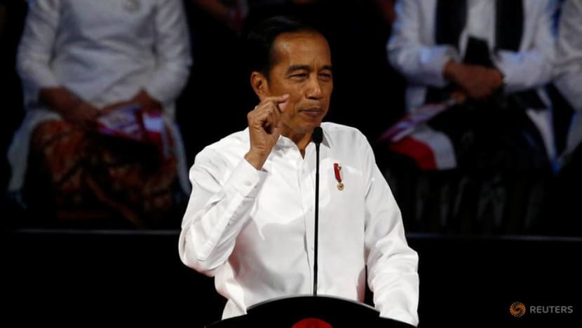 President Jokowi demands answers after massive Java island blackout President Jokowi demands answers after massive Java island blackout