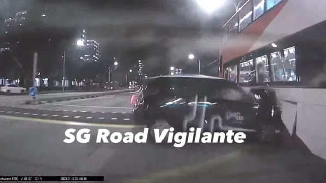 嗑药又无照开车 共享车司机猛撞巴士丧命