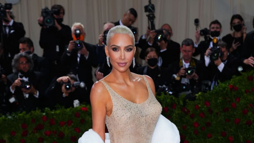 Expert Claims Kim Kardashian Received Fake Lock Of Marilyn Monroe’s Hair 