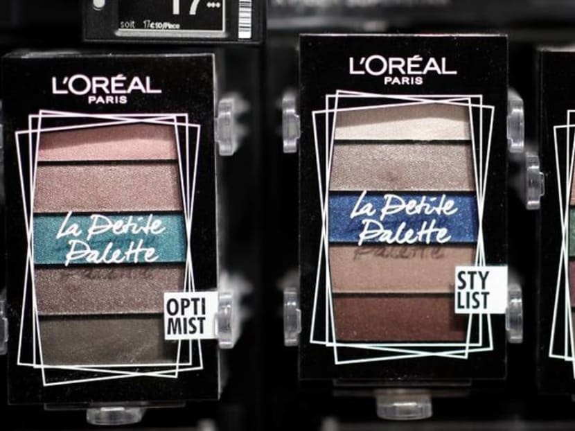 L'Oreal turns to Google as coronavirus spurs virtual make-up shift L'Oreal turns to Google as coronavirus spurs virtual make-up shift