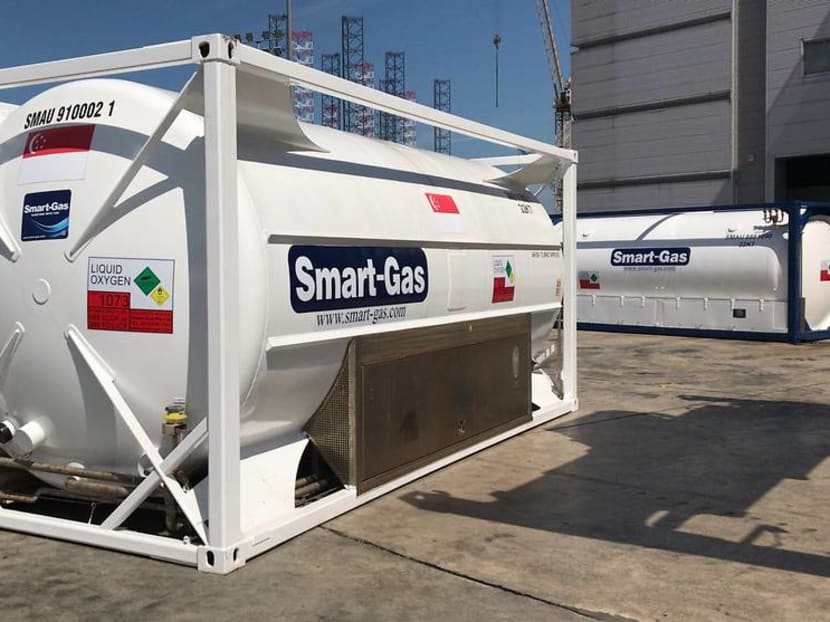 An ISO tank containing 20 tonnes of liquid oxygen waiting to be loaded. An ISO tank containing 20 tonnes of liquid oxygen waiting to be loaded.