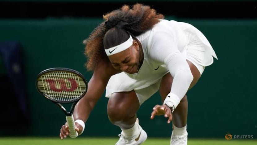 Tennis-Wimbledon defends 'slippery' courts after Serena injury Tennis-Wimbledon defends 'slippery' courts after Serena injury