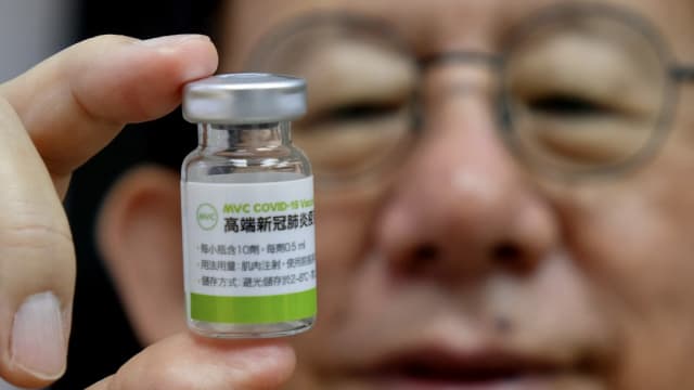 台湾高端疫苗首见突破性感染 女子从新加坡返台后确诊