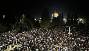 280,000 jemaah Palestin penuhi Masjid Al-Aqsa pada malam Ramadan ke-27