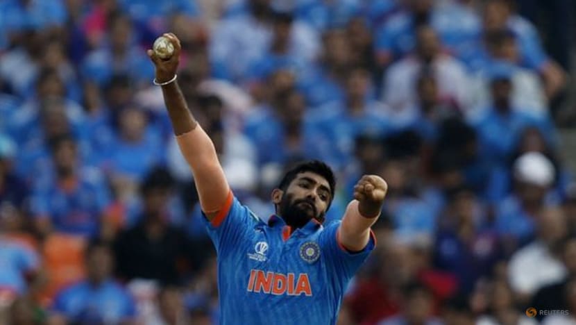 Gill back, India elect to field against Pakistan