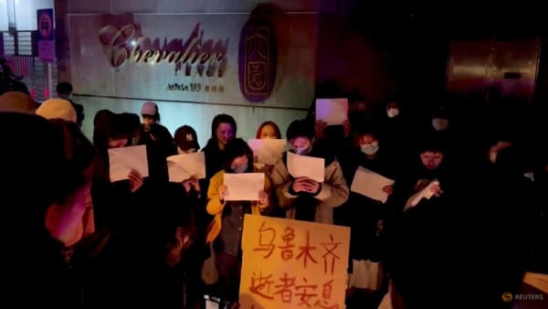 Protests in Shanghai and Beijing as anger over China's COVID-19 curbs mounts