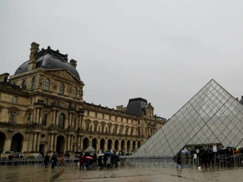 Louvre restricts entry, French concerts cancelled over virus fears Louvre restricts entry, French concerts cancelled over virus fears