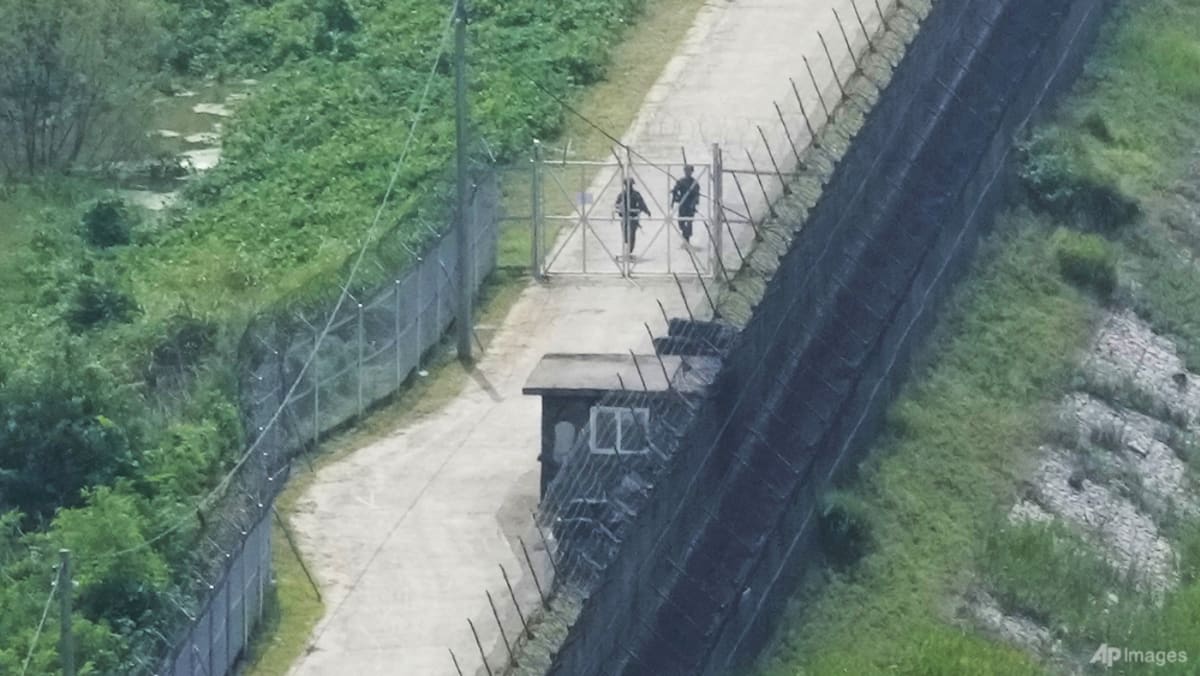 North Korean defects to South, says Seoul military