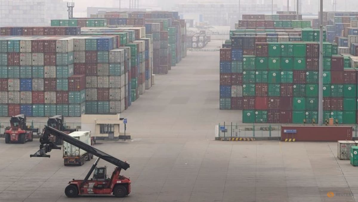 GAMBARAN JELAS – Impor Tiongkok menyusut pada bulan April, ekspor tumbuh lebih lambat