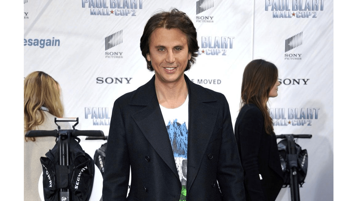 Jonathan Cheban plans name change - 8days