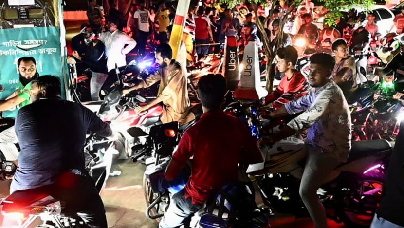 Record Bangladesh fuel hike triggers huge queues Record Bangladesh fuel hike triggers huge queues