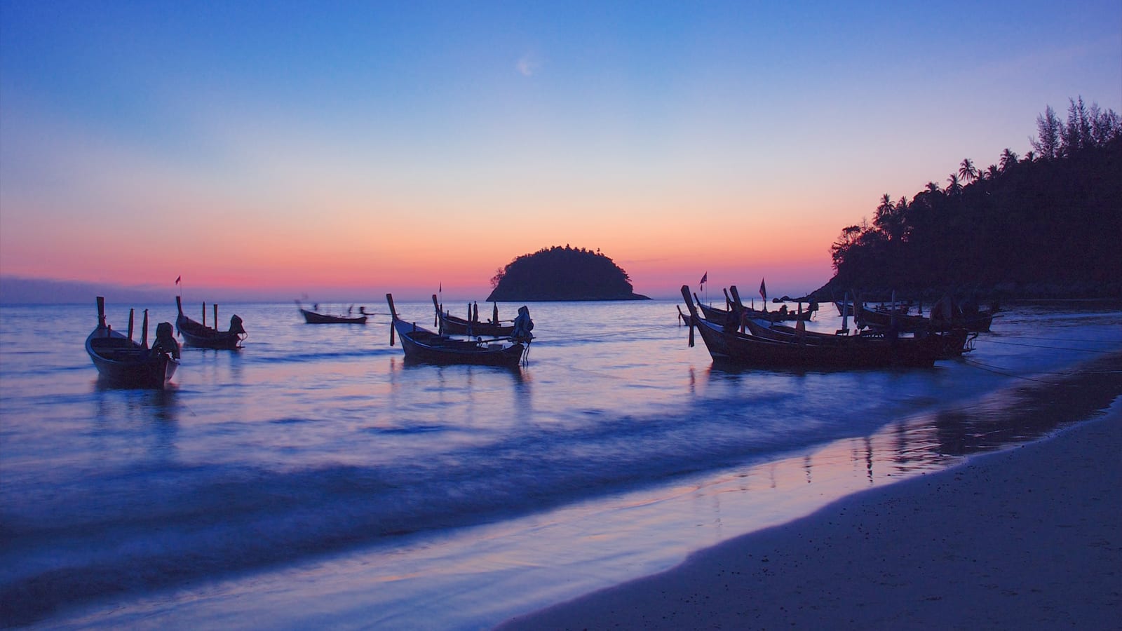 Green-light that beach paradise dream: Phuket welcomes vaccinated travellers as Thailand reopens to tourism Green-light that beach paradise dream: Phuket welcomes vaccinated travellers as Thailand reopens to tourism