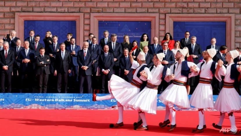 EU and the Western Balkans look to strengthen ties EU and the Western Balkans look to strengthen ties