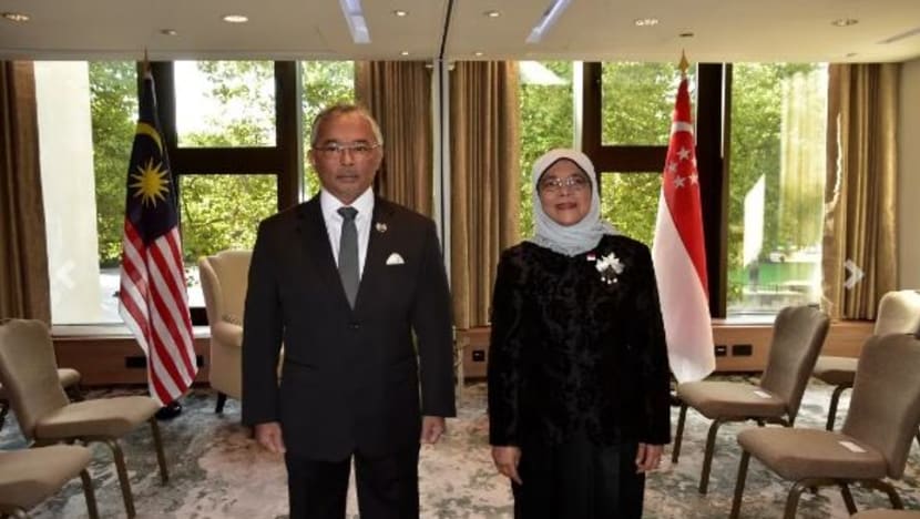  Agong bertemu Presiden Halimah di London