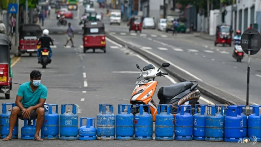 Bankrupt Sri Lanka runs out of fuel Bankrupt Sri Lanka runs out of fuel