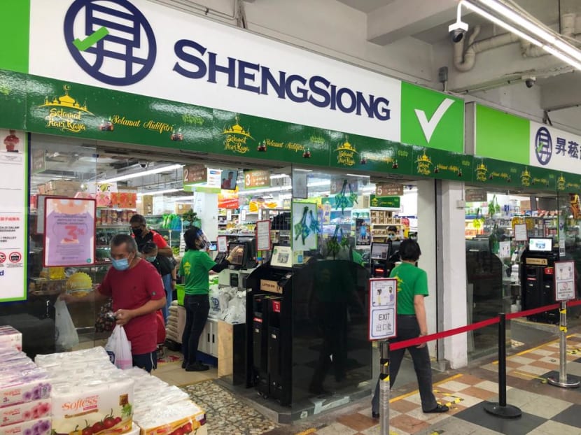 In recognition of their efforts, Sheng Siong will give an additional month's salary to its employees.