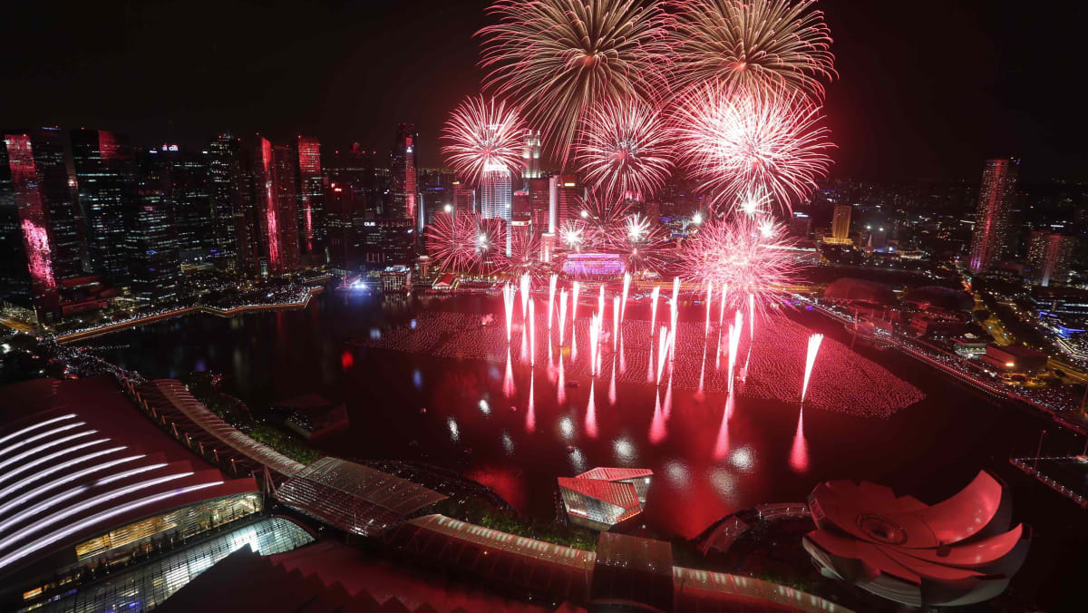 chinese new year fireworks singapore time