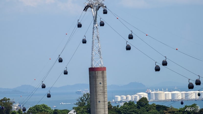 Cable car passengers stranded after system error on Mount Faber Line Cable car passengers stranded after system error on Mount Faber Line