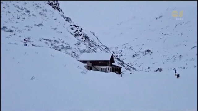 意大利阿尔卑斯山发生雪崩 导致两名登山者不幸身亡