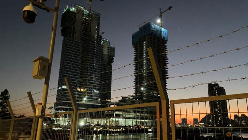 Even in tech hub Shenzhen, China's property market succumbs to chills Even in tech hub Shenzhen, China's property market succumbs to chills