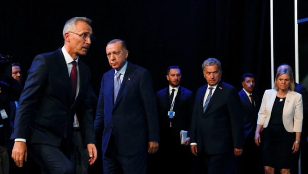 Turkey lifts veto on Finland, Sweden joining NATO, clearing path for expansion