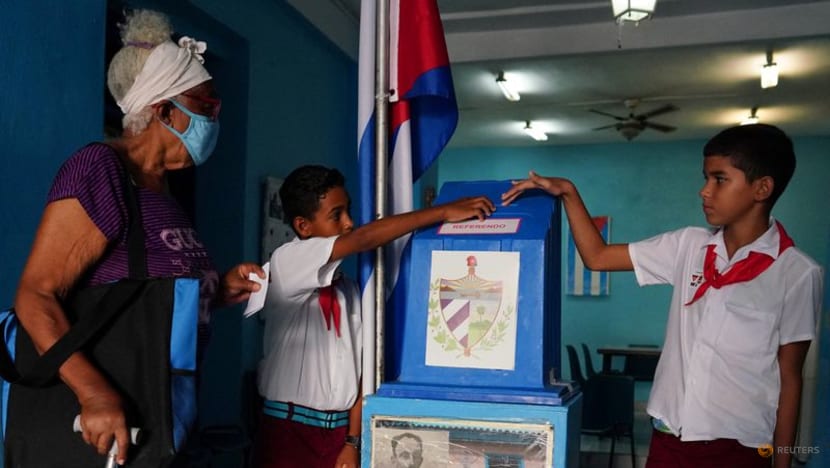 Cubans approve gay marriage by large margin in referendum