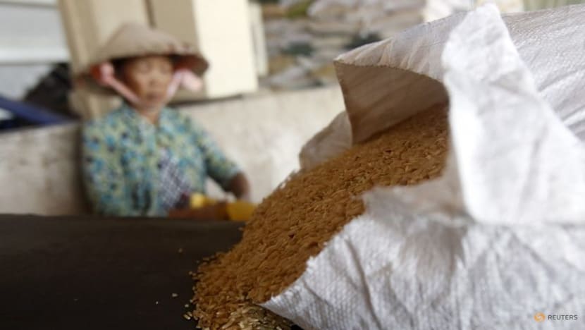 Vietnam June rice exports up 2.2% m/m at 726,308 tonnes - customs Vietnam June rice exports up 2.2% m/m at 726,308 tonnes - customs