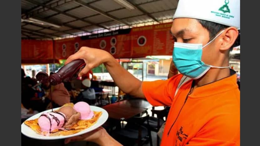 Warung tawar 42 jenis roti canai beri penggemar pelbagai pilihan Warung tawar 42 jenis roti canai beri penggemar pelbagai pilihan
