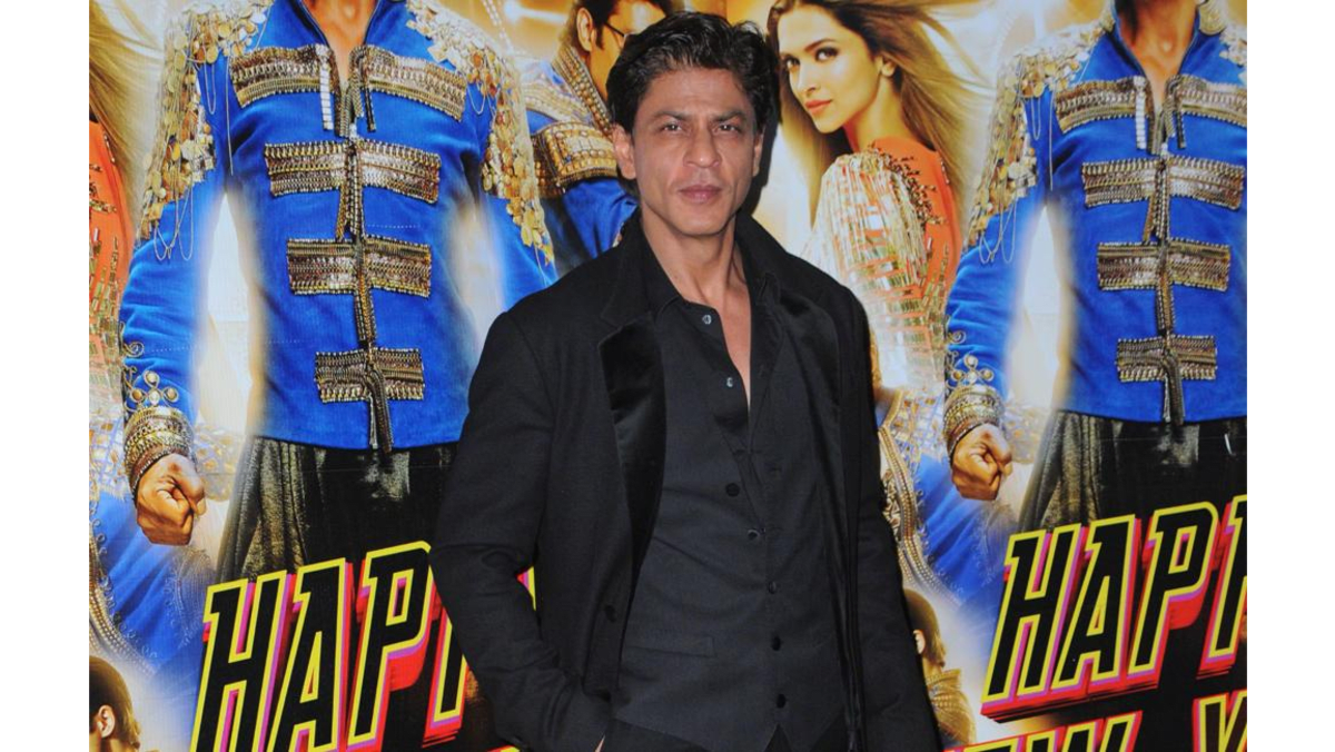 Shah Rukh Khan Feels Awkward Being Called The King Of Bollywood 8days