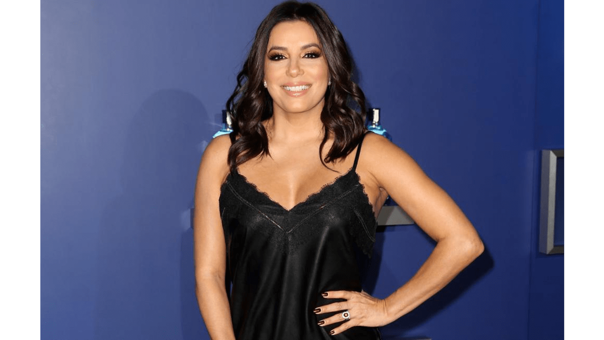 Eva Longoria she's pregnant 8days