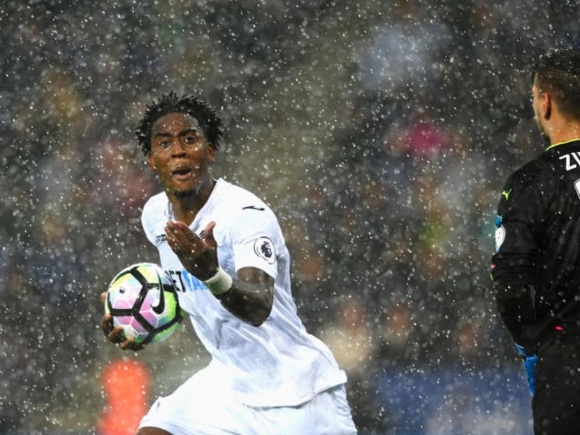With three goals in four matches, Holland international Leroy Fer has suddenly become a fans’ favourite at Swansea. Photo: Getty Images