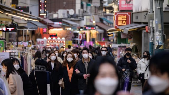 韩国统一防疫措施 首都圈以外地区禁五人以上聚会