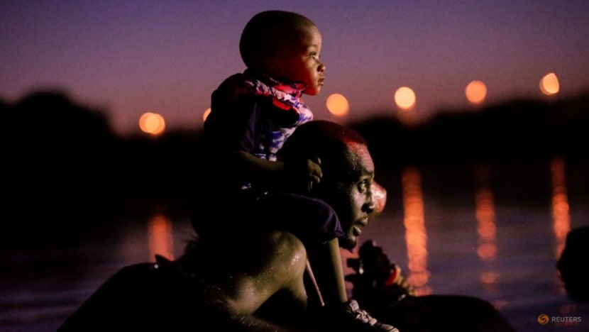 Migrant camp in south Texas dwindles to a few hundred people Migrant camp in south Texas dwindles to a few hundred people