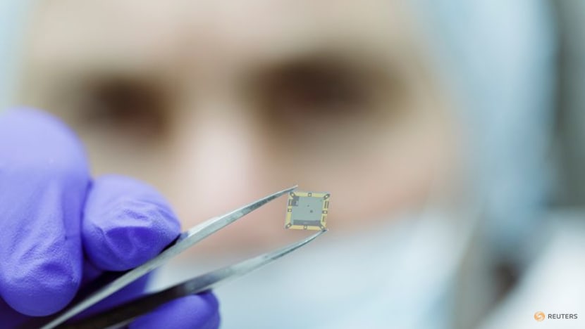 Quantum computer startup SEEQC unveils digital chip that operates at super cold temp Quantum computer startup SEEQC unveils digital chip that operates at super cold temp