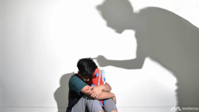 患恋童癖男子八年内猥亵强奸六男童 被判坐牢40年鞭24下