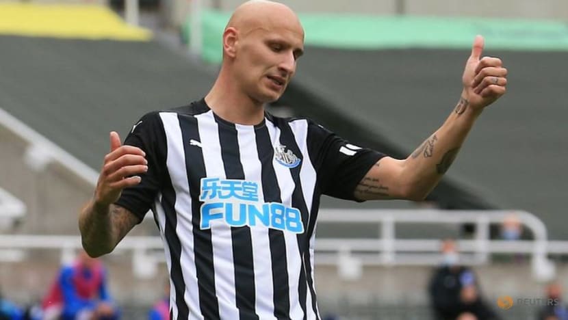 Football: Newcastle's Shelvey to have hernia operation Football: Newcastle's Shelvey to have hernia operation