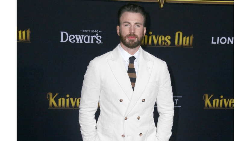 Chris Evans begged for Knives Out role