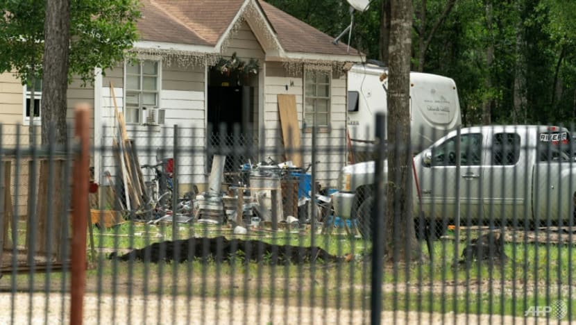 Man accused of killing 5 Texas neighbours arrested after days-long manhunt