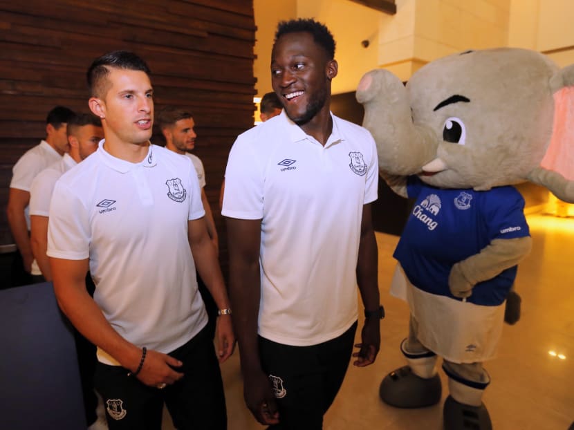Arsenal, Everton land in S’pore Arsenal, Everton land in S’pore