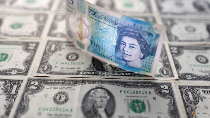Sterling pauses after UK fiscal U-turn rally, yen scrabbles off 32-year low Sterling pauses after UK fiscal U-turn rally, yen scrabbles off 32-year low
