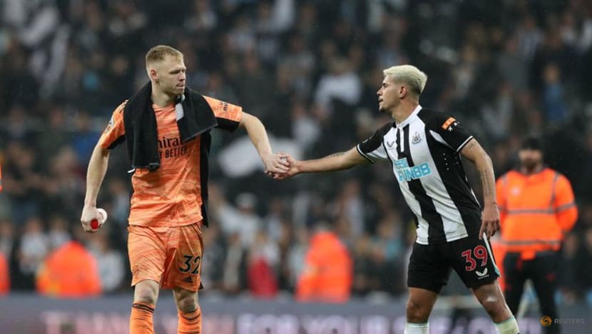 Arsenal falter in Champions League race with defeat by Newcastle Arsenal falter in Champions League race with defeat by Newcastle