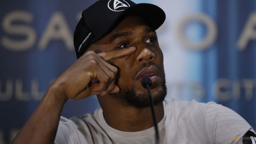 Joshua says he let himself down after Usyk defeat Joshua says he let himself down after Usyk defeat