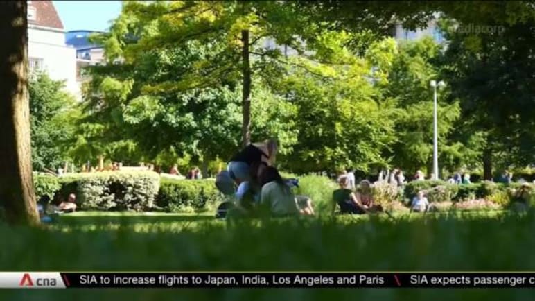 Thousands of employees take part in international trial of 4-day work week | Video