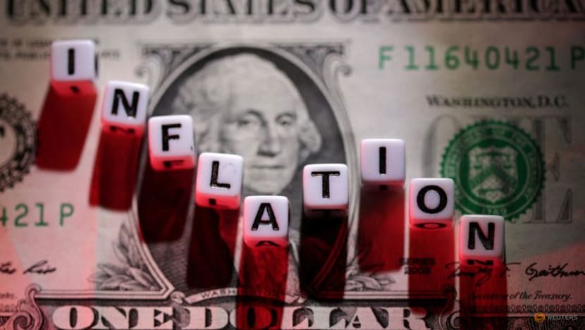 Dollar eases as growth fears push yields lower Dollar eases as growth fears push yields lower