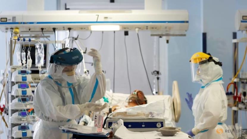 Italy posts daily record of 31,758 new COVID-19 cases on Saturday Italy posts daily record of 31,758 new COVID-19 cases on Saturday
