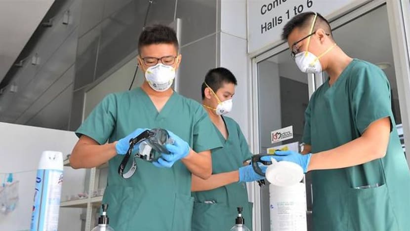 COVID-19: Kakitangan perubatan SAF dikerah ke kemudahan pengasingan di Singapore Expo COVID-19: Kakitangan perubatan SAF dikerah ke kemudahan pengasingan di Singapore Expo