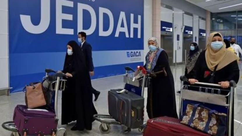 Lapangan terbang Jeddah huru-hara, CEO dipecat