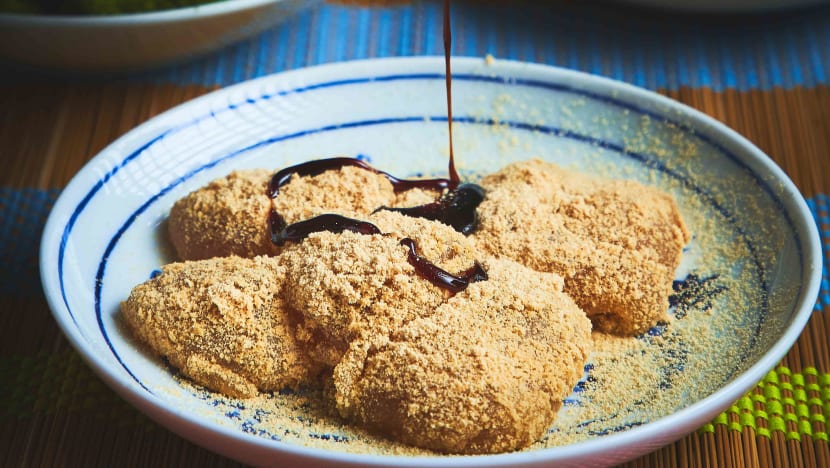 Gula Melaka Warabi Mochi, A Singaporean Spin On The Traditional Japanese Treat